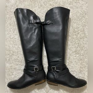 Black boots